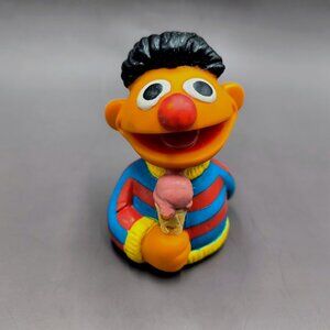 Happy Sesame Street Ernie Finger Puppet holding Ice Cream Cones Tara Toy Vintage